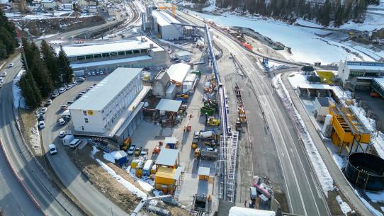 Baustellen-Installationsplatz in Airolo